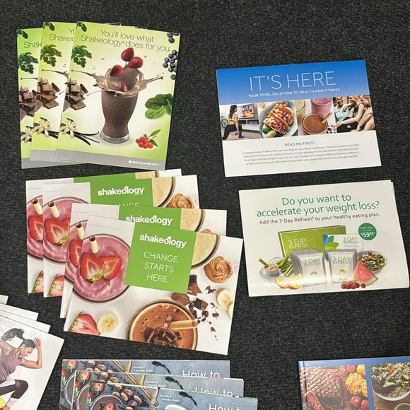 Variety of Beachbody BODi booklets - Picture 3 of 5